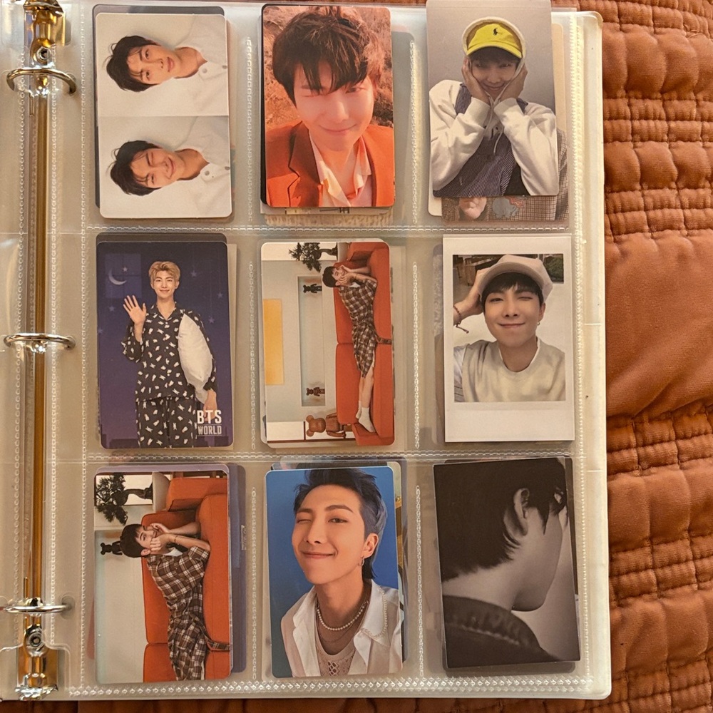 K-Pop Photocards!